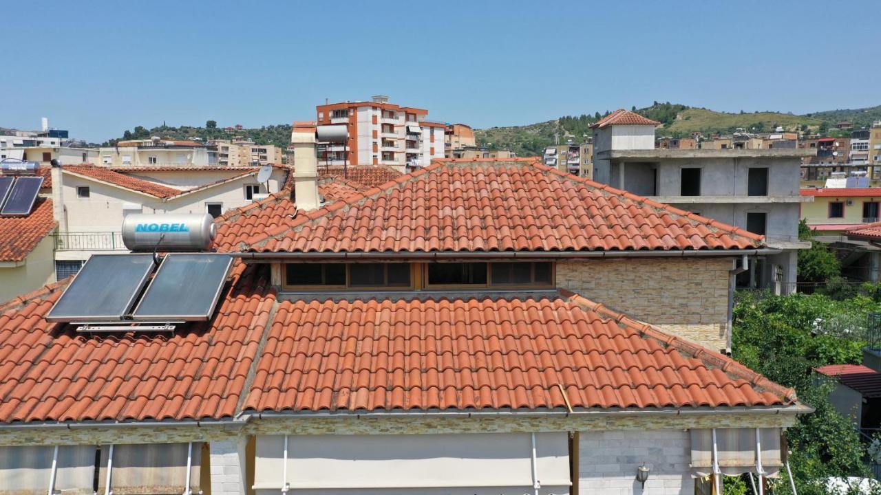 Raisa Guesthouse 12 Berat Exterior foto